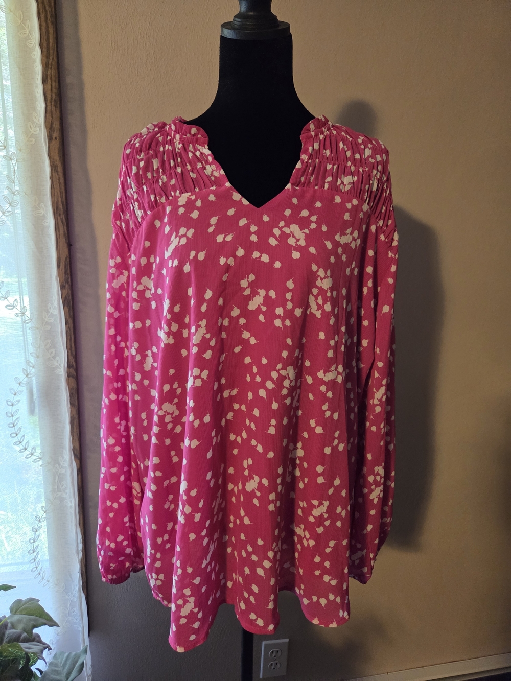 Women’s Pink Printed V-Neck Blouse
